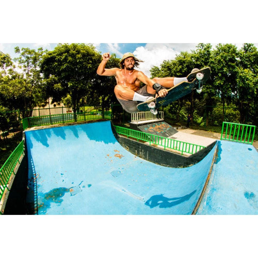 Shark Wheel Twisted 54mm/99a White Skateboard Wheels - Image 5